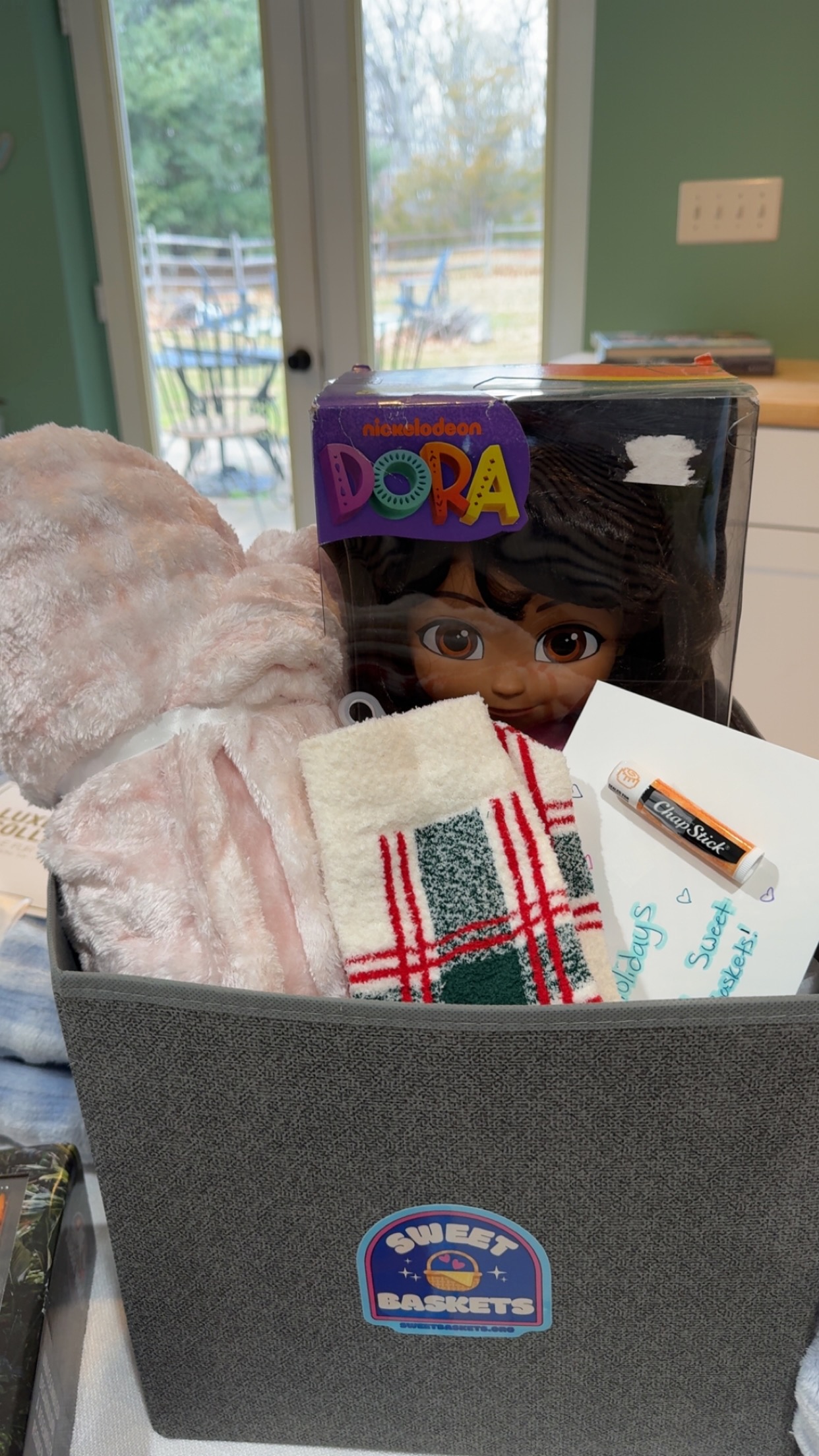 Sweet Baskets volunteers 1